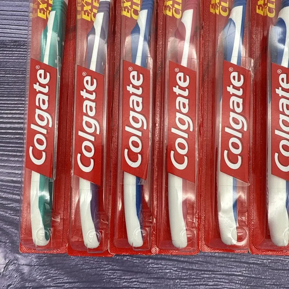10 Colgate Toothbrush Extra Clean Soft Full Head 42 Cleaning Tip + Non-Slip Grip